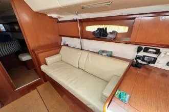 Thumbnail von Beneteau Oceanis 49