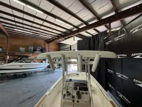 Thumbnail von Boston Whaler 210 Montauk