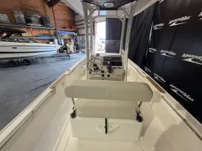 Thumbnail von Boston Whaler 210 Montauk
