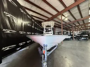 Thumbnail von Boston Whaler 210 Montauk