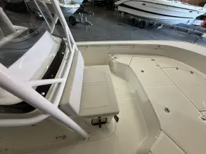 Thumbnail von Boston Whaler 210 Montauk