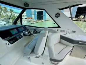 Thumbnail von Sea Ray 320 Sundancer