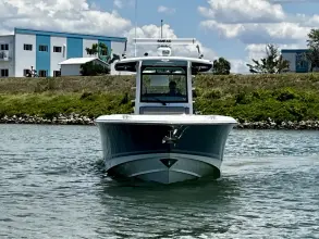 Thumbnail von Boston Whaler 330 Outrage