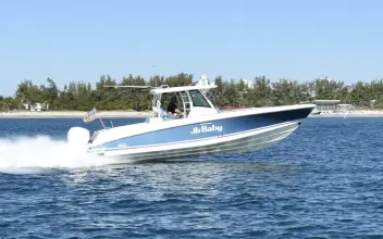 Boston Whaler 350 Outrage