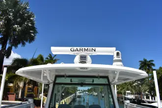 Thumbnail von Boston Whaler 350 Outrage