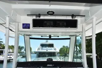 Thumbnail von Boston Whaler 350 Outrage