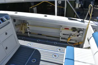 Thumbnail von Boston Whaler 350 Outrage