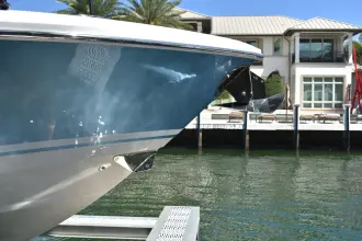 Thumbnail von Boston Whaler 350 Outrage