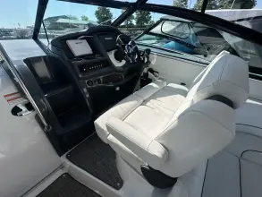 Thumbnail von Cruisers Yachts 380 Express