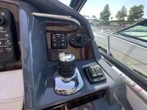 Thumbnail von Cruisers Yachts 380 Express