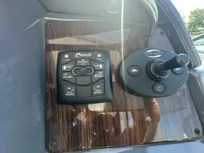 Thumbnail von Cruisers Yachts 380 Express