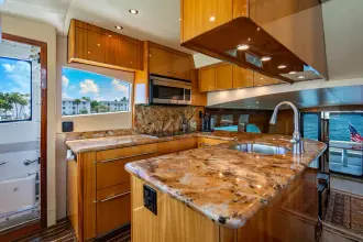 Thumbnail von Hatteras 64 Motor Yacht