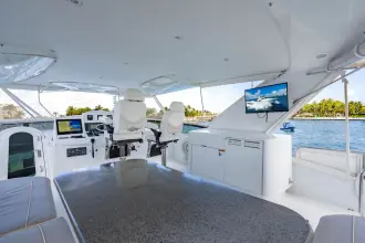 Thumbnail von Hatteras 64 Motor Yacht