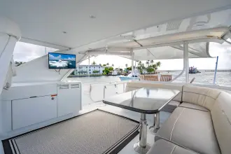 Thumbnail von Hatteras 64 Motor Yacht