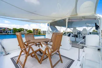 Thumbnail von Hatteras 64 Motor Yacht