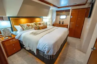 Thumbnail von Hatteras 64 Motor Yacht
