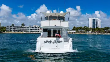 Thumbnail von Hatteras 64 Motor Yacht