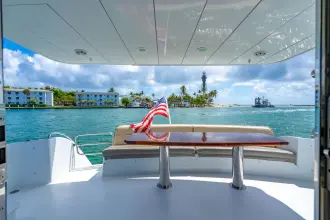 Thumbnail von Hatteras 64 Motor Yacht