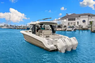 Thumbnail von Boston Whaler 350 Realm