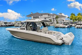 Thumbnail von Boston Whaler 350 Realm