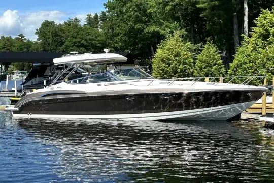 Formula 370 Sun Sport