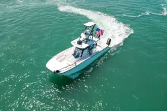 Thumbnail von Invincible 33 Catamaran Compensating