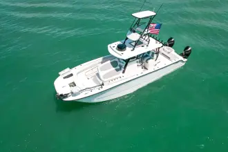 Thumbnail von Invincible 33 Catamaran Compensating