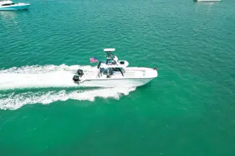 Thumbnail von Invincible 33 Catamaran Compensating
