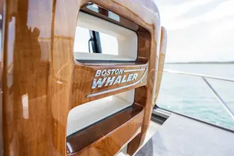 Thumbnail von Boston Whaler 405 Conquest