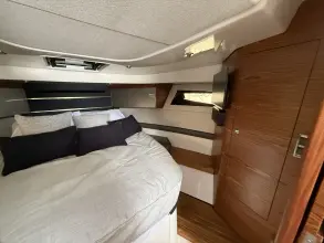 Thumbnail von Boston Whaler 405 Conquest