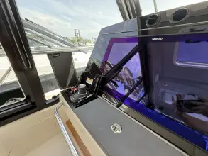 Thumbnail von Boston Whaler 405 Conquest