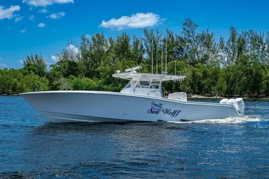Invincible 42 Center Cabin SEA WOLFF