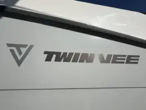 Thumbnail von Twin Vee 28 GF
