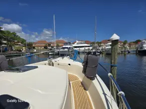 Thumbnail von Mainship 400 Trawler Sol Mate