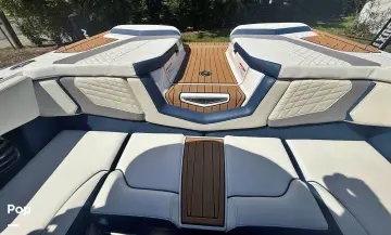 Thumbnail von Super Air Nautique G23