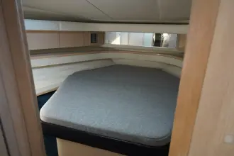 Thumbnail von Tiara Yachts 6CTA-8.3