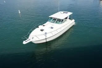 Thumbnail von Tiara Yachts 6CTA-8.3
