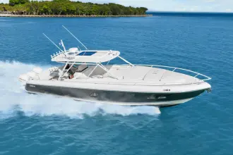 Intrepid 400 Cuddy