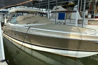 Formula 350 Crossover Bowrider