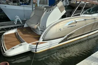Thumbnail von Formula 350 Crossover Bowrider