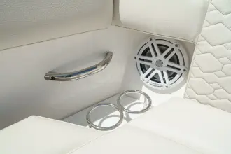 Thumbnail von Tiara Yachts 34LX