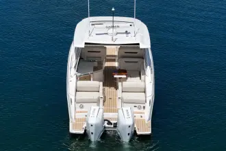 Thumbnail von Tiara Yachts 34LX
