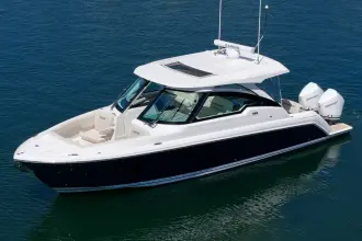 Thumbnail von Tiara Yachts 34LX