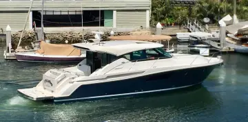 Thumbnail von Tiara Yachts 50 Coupe