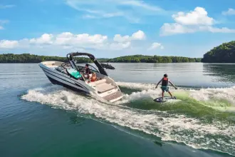 Thumbnail von Sea Ray SDX 230 Surf