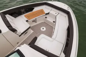 Thumbnail von Sea Ray SLX 350