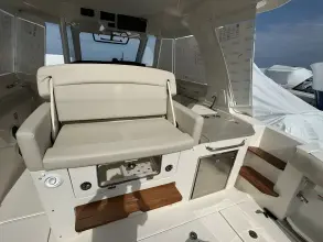 Thumbnail von Boston Whaler 350 Realm