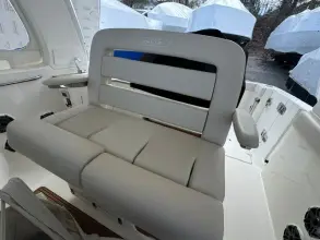 Thumbnail von Boston Whaler 350 Realm