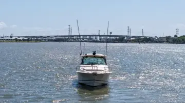 Thumbnail von Grady White Express 370