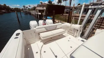 Thumbnail von Boston Whaler 370 Outrage